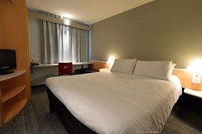 ibis Auray