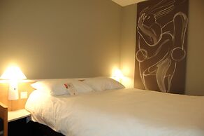 ibis Auray