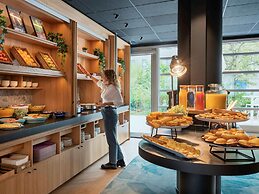 Novotel Suites Paris CDG Airport Villepinte