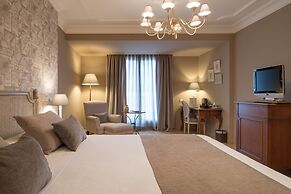 Vincci Lys Hotel