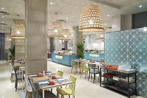 Vincci Lys Hotel