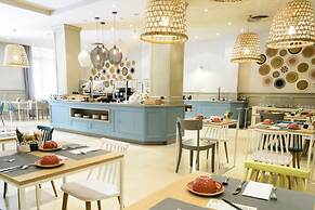 Vincci Lys Hotel