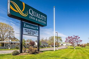 Quality Inn & Suites Middletown - Newport