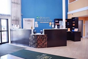 Quality Inn & Suites Middletown - Newport