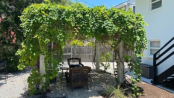 Tropical Breeze Resort