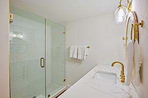 Tropical Breeze Resort