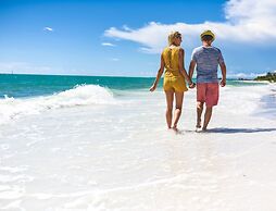 Tropical Breeze Resort