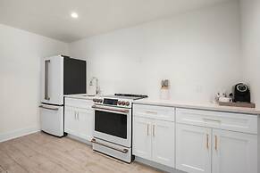 Tropical Breeze Resort