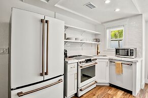 Tropical Breeze Resort