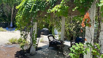 Tropical Breeze Resort