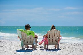 Tropical Breeze Resort