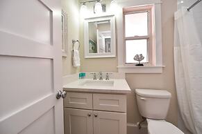 Tropical Breeze Resort