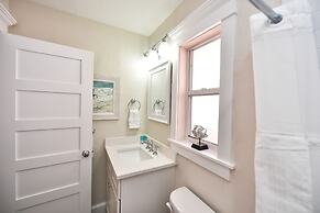 Tropical Breeze Resort