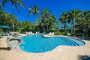 Tropical Breeze Resort