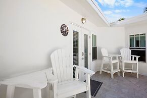 Tropical Breeze Resort