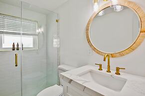 Tropical Breeze Resort