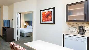 Staybridge Suites Chicago-Oakbrook Terrace by IHG