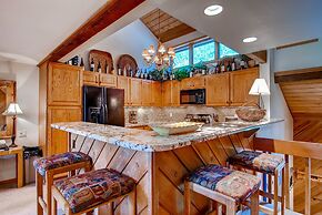 Ridgepoint Townhomes by East West Hospitality