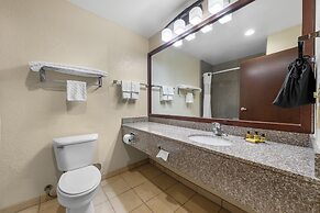 Best Western Plus Shamrock Inn & Suites