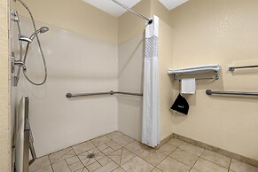 Best Western Plus Shamrock Inn & Suites