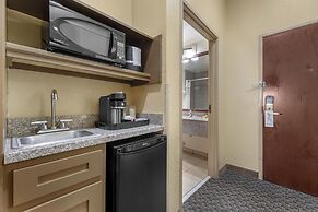 Best Western Plus Shamrock Inn & Suites