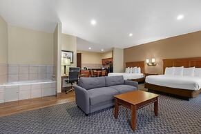 Best Western Plus Shamrock Inn & Suites