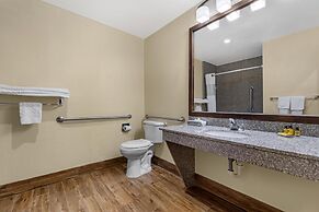 Best Western Plus Shamrock Inn & Suites