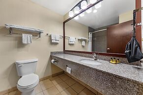 Best Western Plus Shamrock Inn & Suites