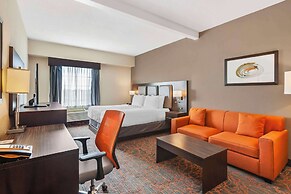 Best Western Plus Executive Inn