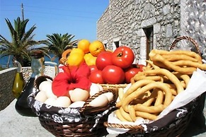 Itilo Traditional Hotel