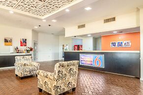 Motel 6 Natchitoches, LA