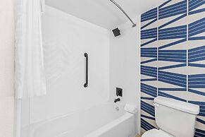 Best Western Plus Lower South End