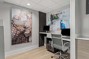 Best Western Plus Lower South End