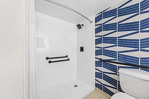 Best Western Plus Lower South End