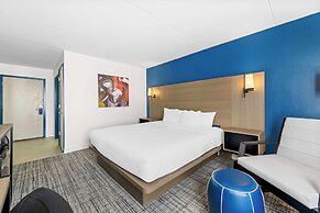 Best Western Plus Lower South End