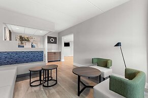 Best Western Plus Lower South End