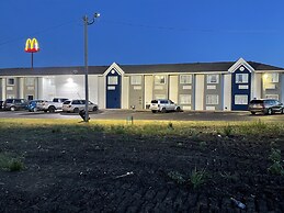 Microtel Inn & Suites by Wyndham Ardmore