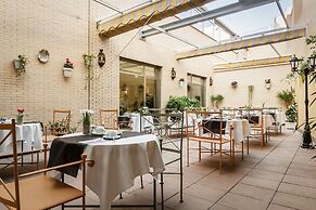 Avenida Hotel Almería