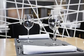 Avenida Hotel Almería