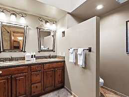 Silver King by All Seasons Resort Lodging