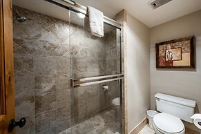 Silver King by All Seasons Resort Lodging