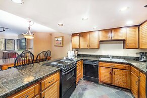 Silver King by All Seasons Resort Lodging