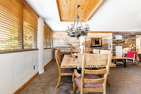 Silver King by All Seasons Resort Lodging