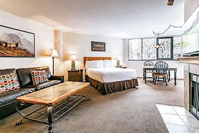 Silver King by All Seasons Resort Lodging