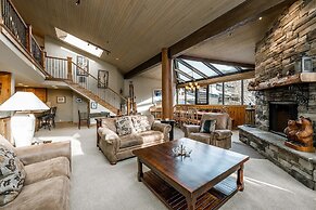 Silver King by All Seasons Resort Lodging