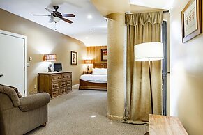 Silver King by All Seasons Resort Lodging