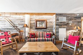 Silver King by All Seasons Resort Lodging