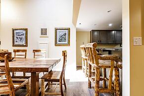 Silver King by All Seasons Resort Lodging