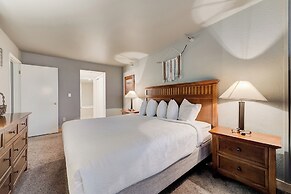 Silver King by All Seasons Resort Lodging