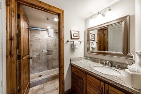 Silver King by All Seasons Resort Lodging